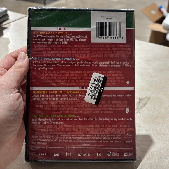 Hallmark Channel Countdown to Christmas Candace Cameron Bure 4-Movie Collection - Picture 2 of 2